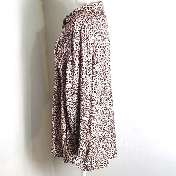 Velvet 🤍 Heart White, Rust & Black Buttondown Print Shirt, Size 1X - Picture 4 of 7